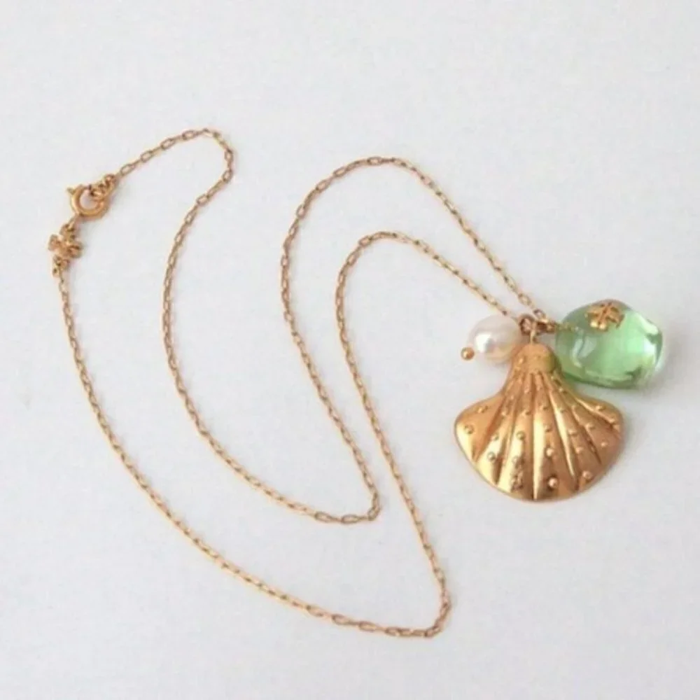 Tory Burch Charm Necklace Gold Shell Pearl Green Pendant Layering Necklace